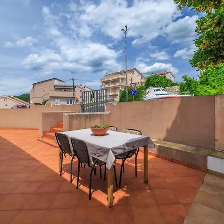 Filip 2 Apartament