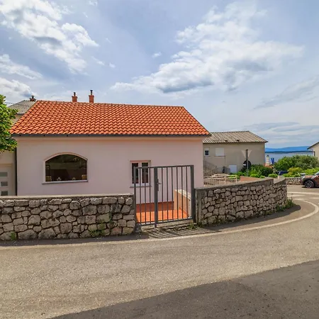 Apartament Filip 2 *