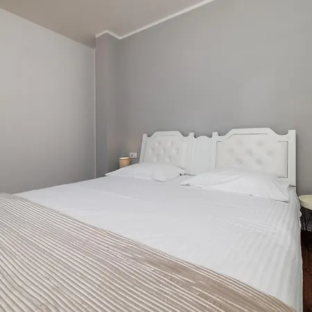 Apartamento Filip 2 *