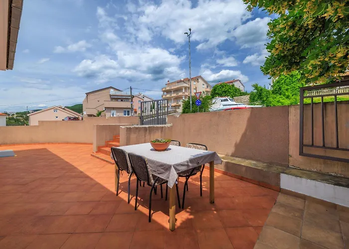 Filip 2 Apartment
